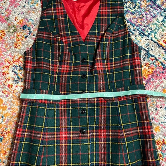 Vintage Pendleton Virgin Wool Red Green Plaid Holiday Festive Vest - Picture 14 of 15